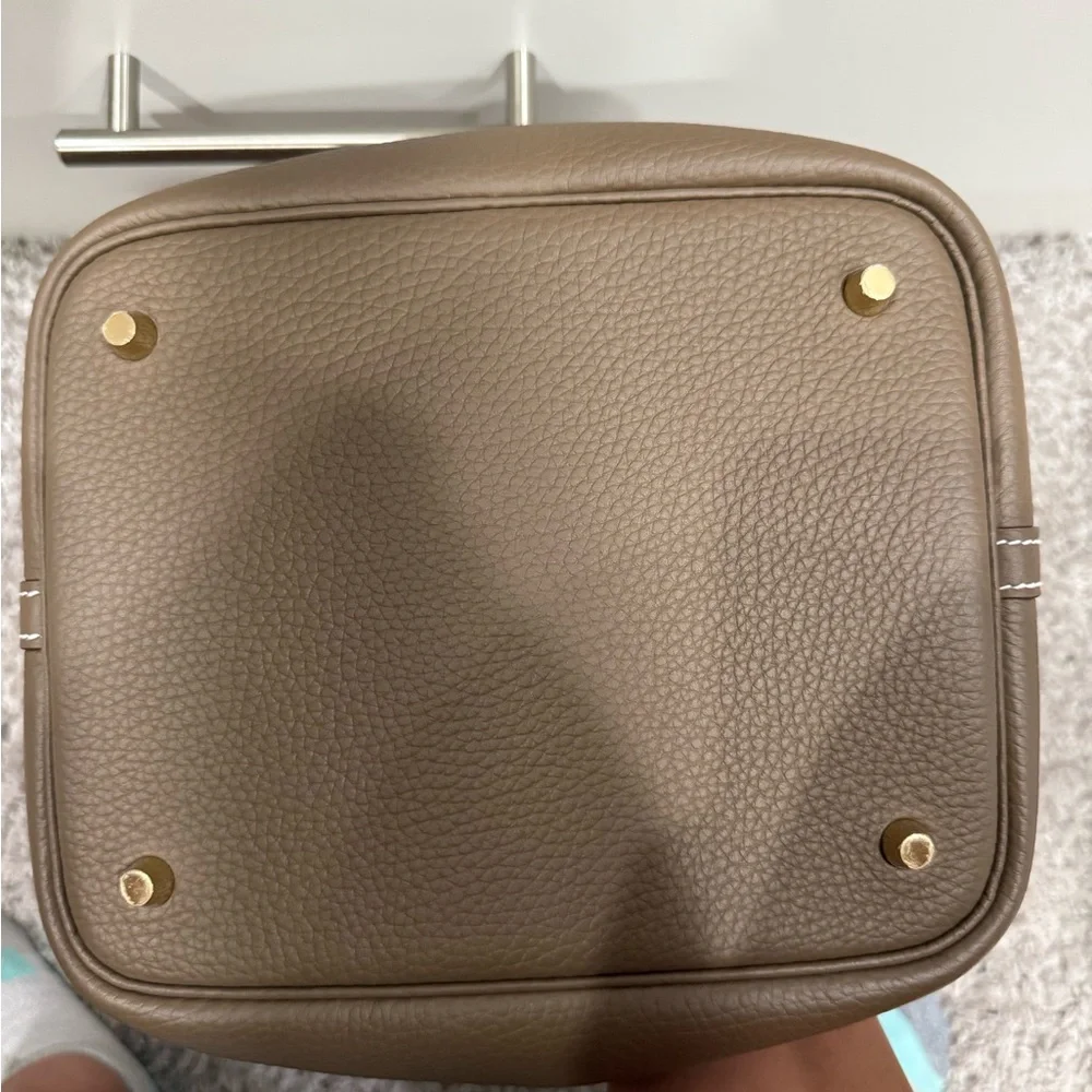 Hermes authentic hermès